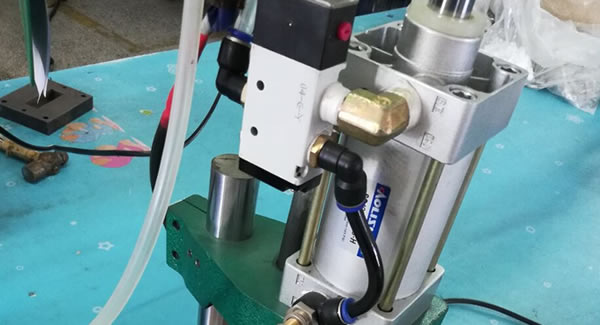 落實(shí)改善提案,努力提升東莞合頁,東莞鉸鏈,東莞不銹鋼合頁品質(zhì)?