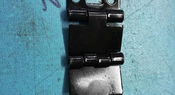 廣有五金敢于創(chuàng)新，勇于改良三軸合頁、特殊合頁等東莞合頁，東莞鉸鏈