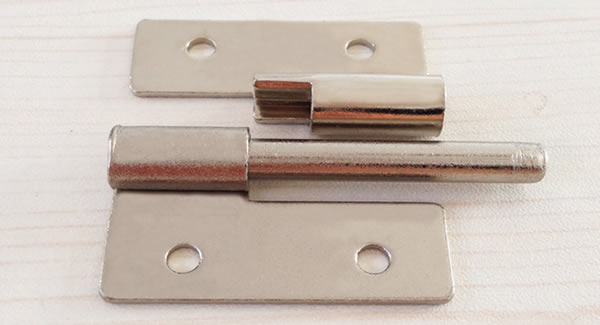 預(yù)防不銹鋼合頁被鎖死的注意事項